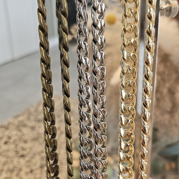 NWOT Crossbody chains. Pick ONE - Picture 2 of 3